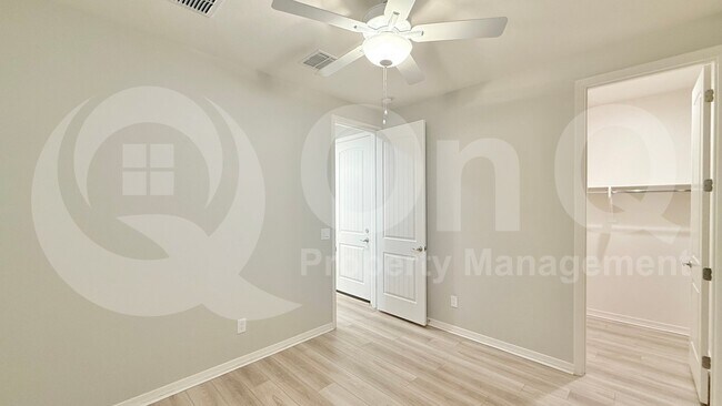 Building Photo - 4166 E Jesse St