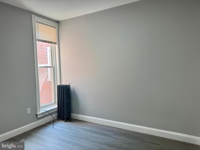 Building Photo - 2128 W 65th Ave