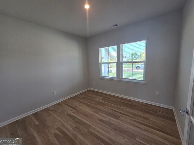 Building Photo - 633 Vidalia Pkwy