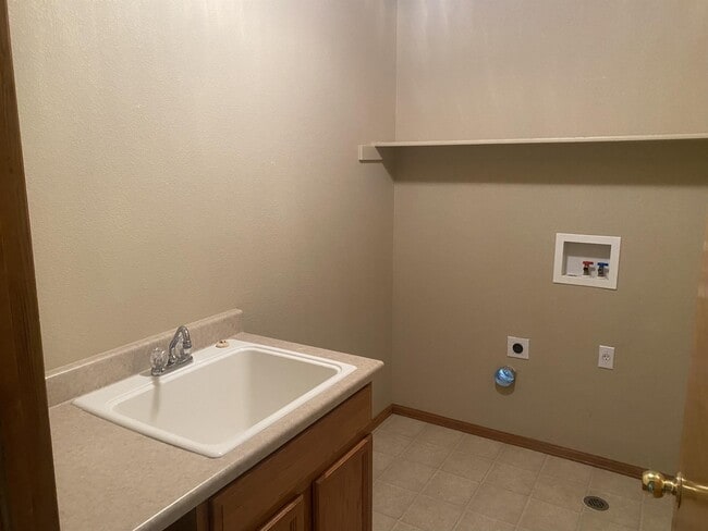Building Photo - 12140 S Grass River Ct