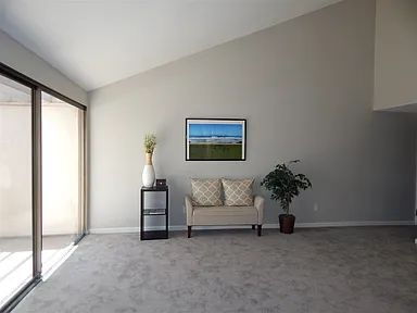 Building Photo - "Charming 1-Bedroom Gem in San Diego – Cozy 692 Sq Ft Retreat!"