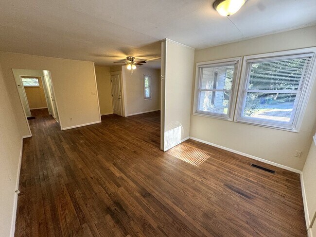 Building Photo - Five Points 3br House - Fall 2026 Prelease