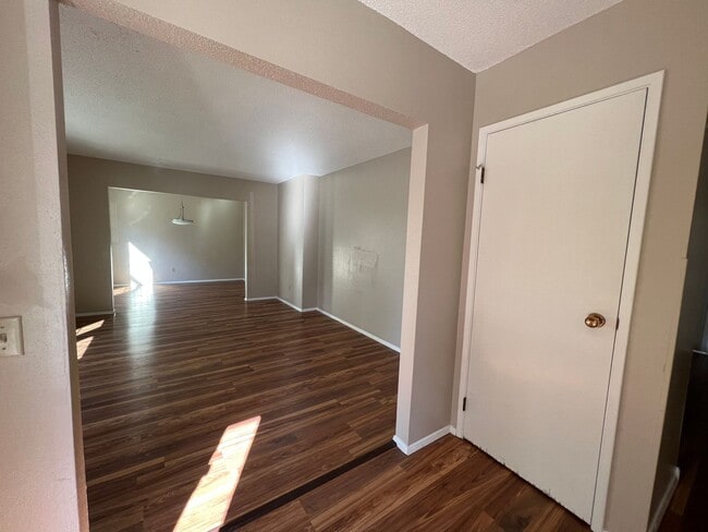 Building Photo - NEWLY RENOVATED HOME