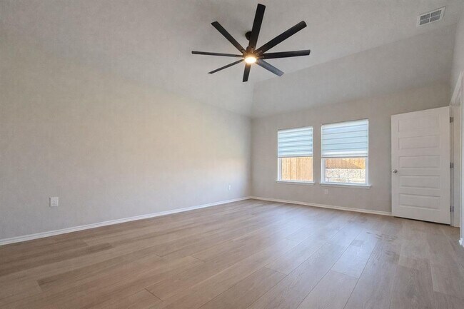 Building Photo - 12200 Dillon Fls Dr