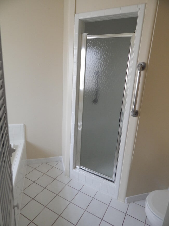 Building Photo - 1925 Catamaran Dr