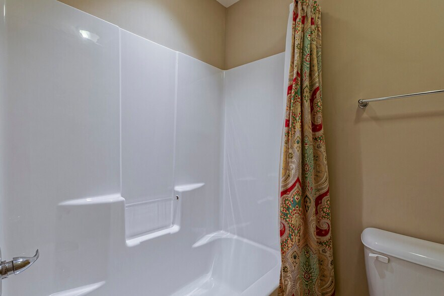 Building Photo - 1608 Cascade Falls Ln