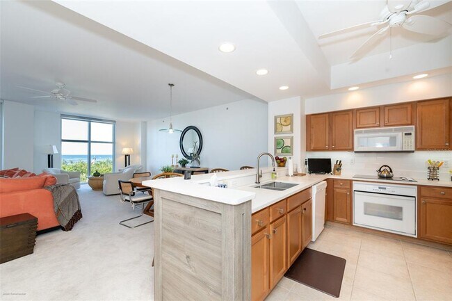 Building Photo - 3313 Sunset Key Cir