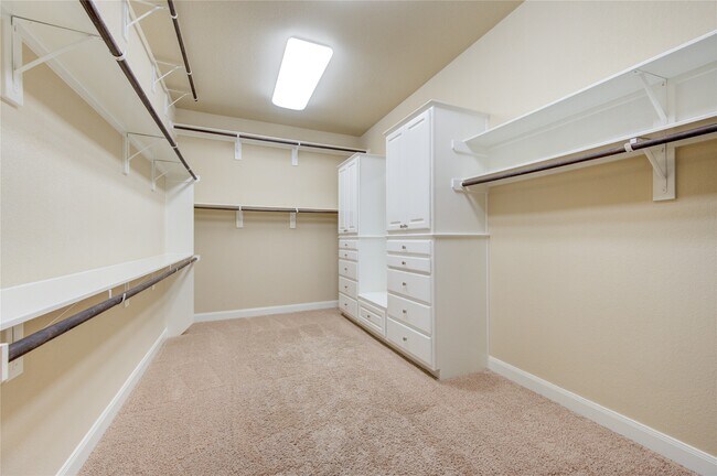 Building Photo - 4711 Derbywood Glen Ln
