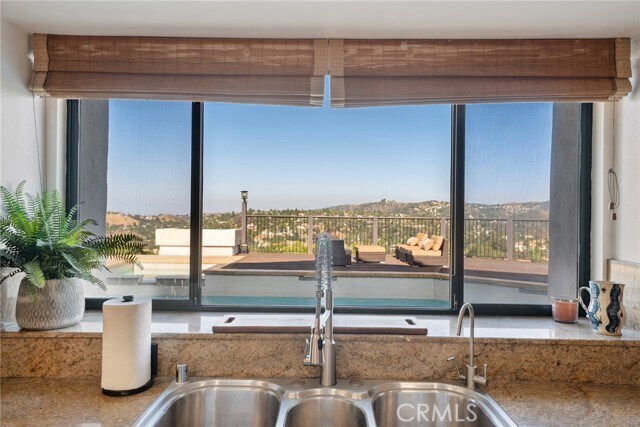 Building Photo - 4372 Park Vicente