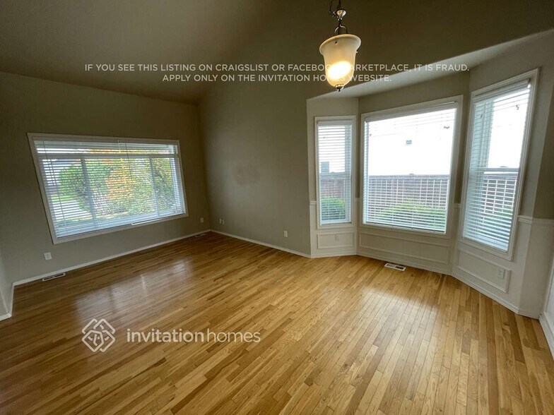 Building Photo - 16503 136th Ave E