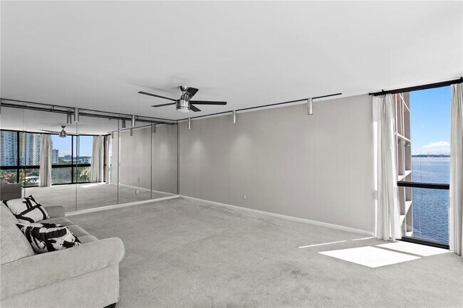 Building Photo - 3301 Bayshore Blvd