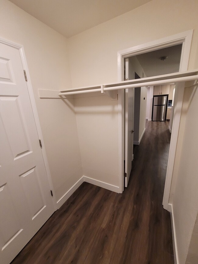 Building Photo - 745 E Bradley Ave