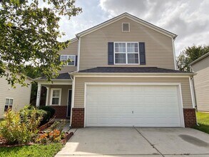 Building Photo - LOCATION IS KEY!!  4 Bedroom House in the ...