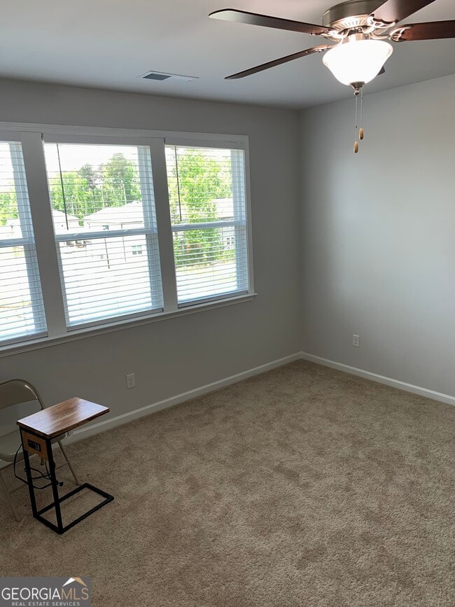 Building Photo - 600 Cunninghame Ct