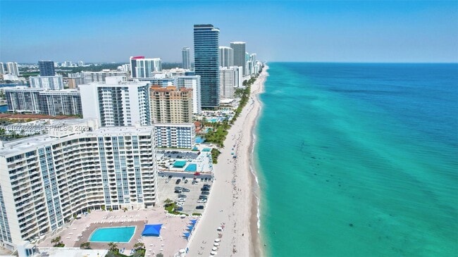 Building Photo - 3181 S Ocean Dr