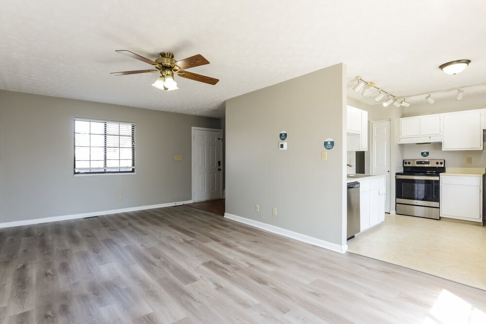 Building Photo - 1481 Rebecca Ln