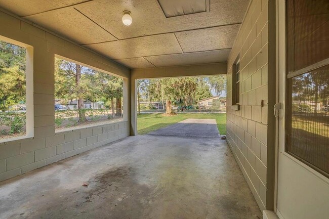 Building Photo - 14025 SE 54 Ct