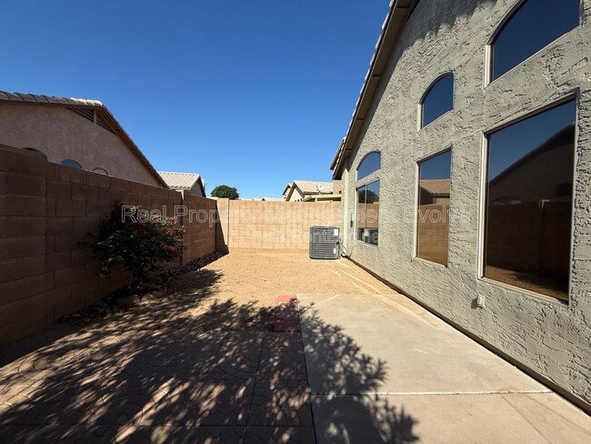 Building Photo - 2006 N 106th Ave