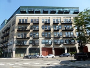 Building Photo - 1645 W Ogden Ave