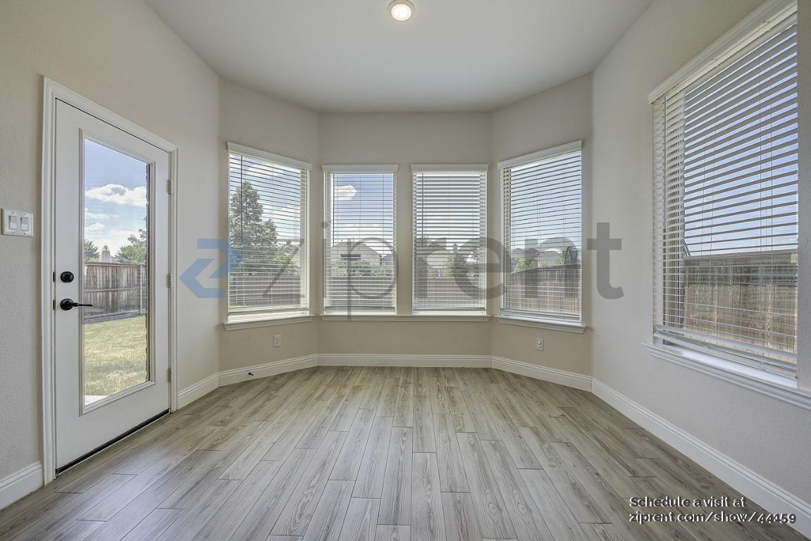 Building Photo - 808 Brenham Ave