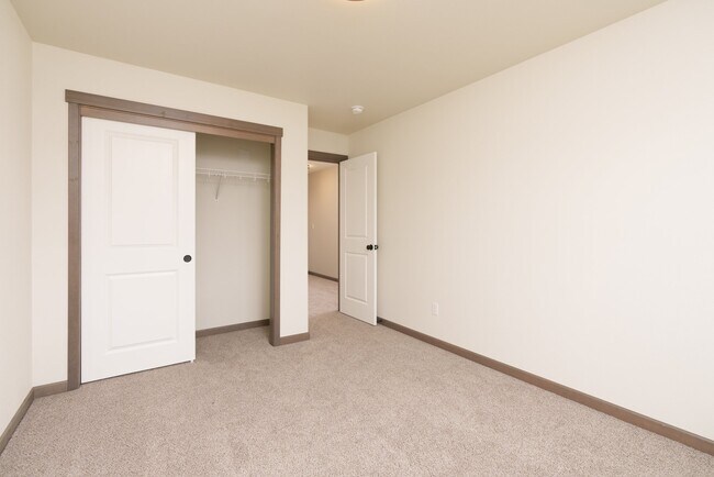 Building Photo - 1314 Lamont Ln