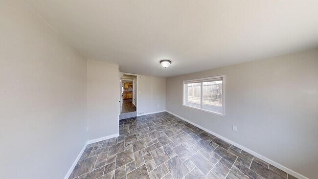 Building Photo - 219 N Institute St