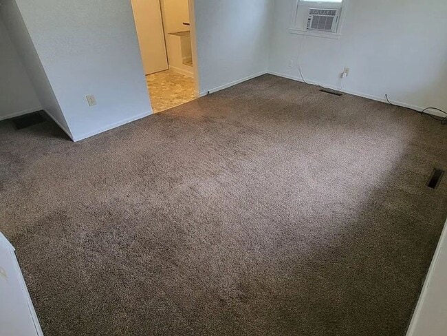 Building Photo - Charming 2-Bedroom Home for Rent