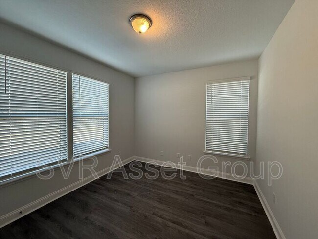 Building Photo - 2970 College St