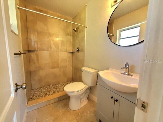 Building Photo - 2451 Aquilos Ct
