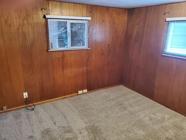 Building Photo - Cute and cozy 2 bedroom unit