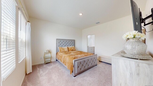 Building Photo - 5814 Lilac Lndg