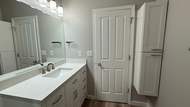 Building Photo - Major Updates! Raised Ranch Style Condo wi...