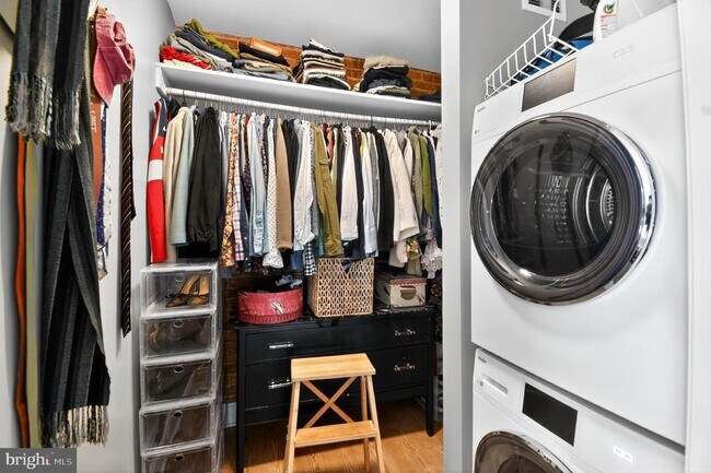 Building Photo - 459 Massachusetts Ave NW