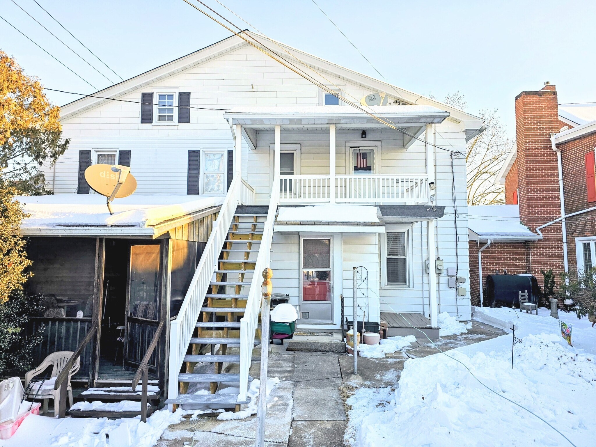 Building Photo - 534 Walnut St