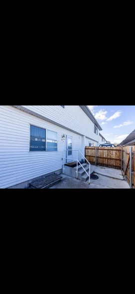 Building Photo - 500 Monroe Ave