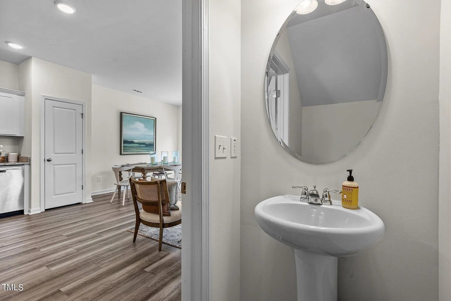 Building Photo - 1110 Dakine Dr