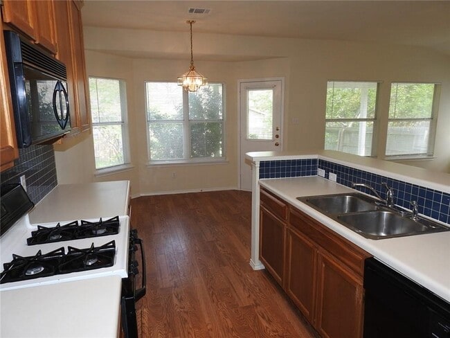 Building Photo - 1108 Brashear Ln
