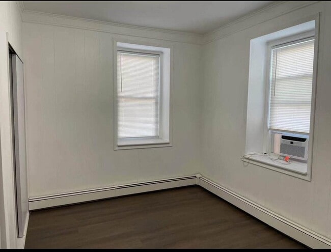 Building Photo - 11-13-13 123rd St