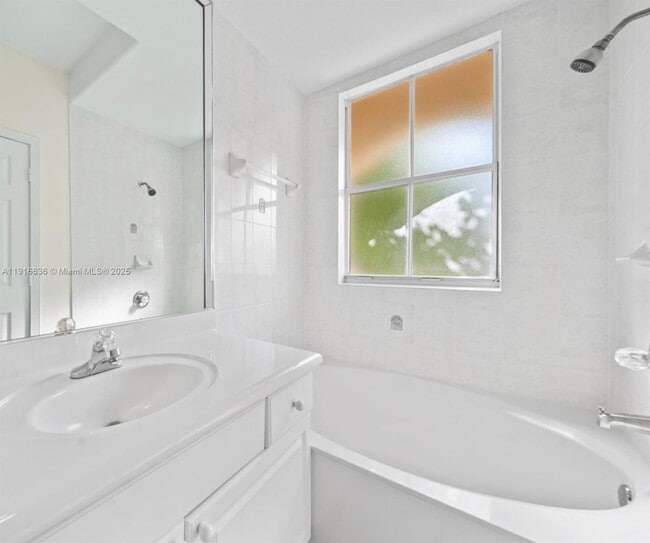 Building Photo - 10191 NW 32nd Terrace