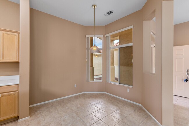 Building Photo - 78745 Platinum Dr