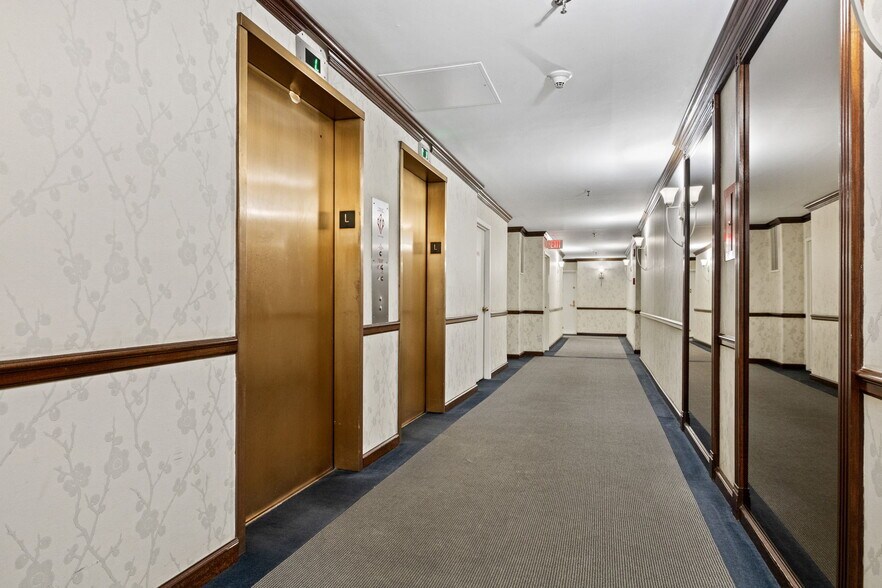 Building Photo - 25 Rockledge Ave