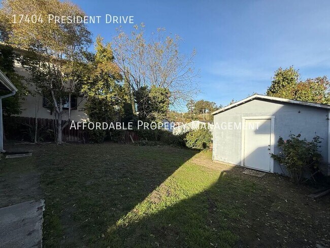 Building Photo - 17404 President Dr