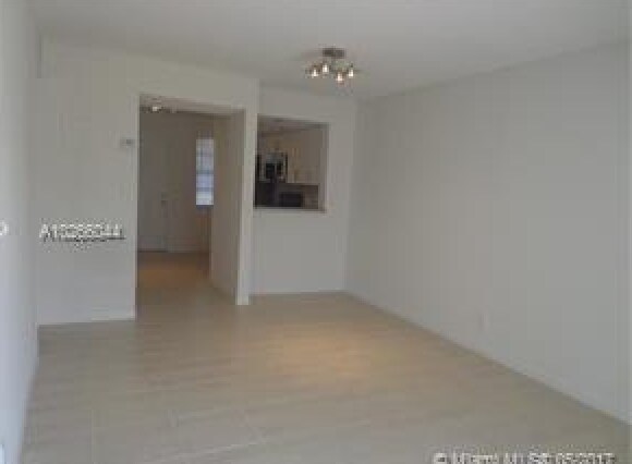 Building Photo - 95 NE 41st St