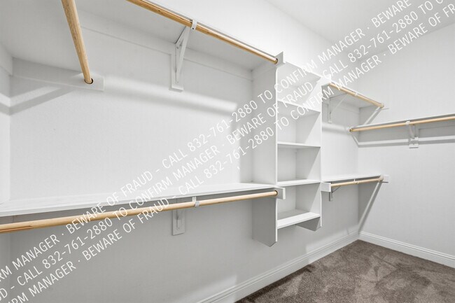 Building Photo - 248 Waters Rdg Dr