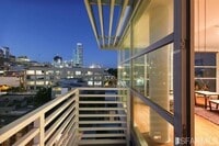 Building Photo - 555 4th St