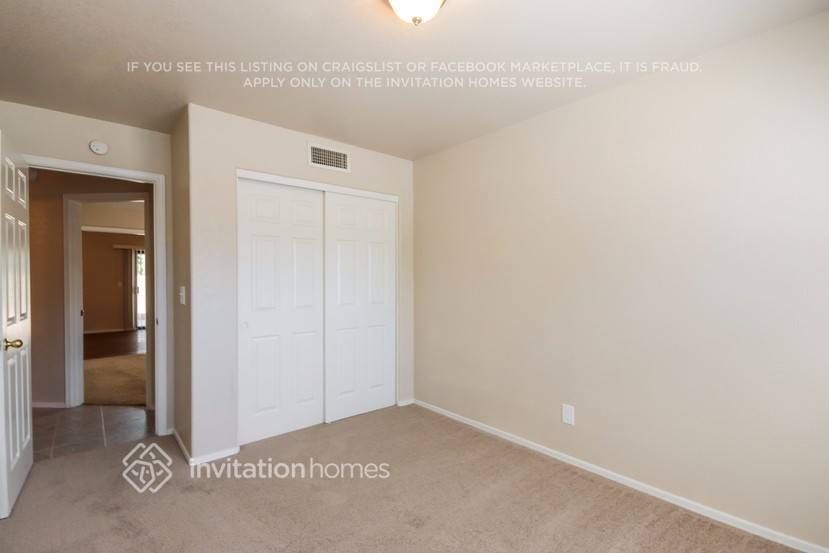Building Photo - 8142 W Mescal St