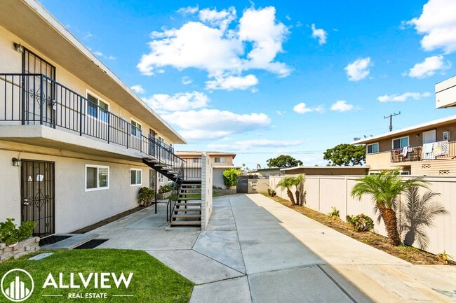 Building Photo - 3407 W Olinda Ln