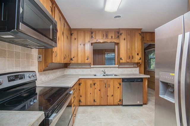 Building Photo - 4909 Overton Ave