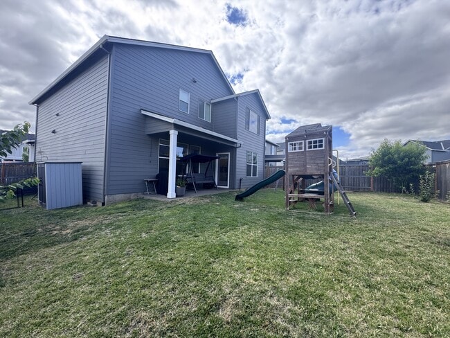 Building Photo - 1690 S Quartz Dr