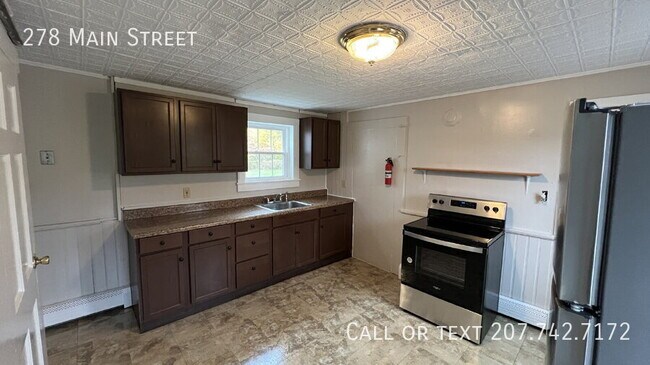 Building Photo - 278 Main St